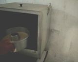 Foto langkah ke 4 dari resep Bolu Pisang Menul 2 Telur.