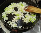 A picture of step 4 of Crunchy chana chilli.
