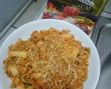 Foto langkah ke 5 dari resep Mie Ramen pedas.