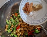 Foto langkah ke 6 dari resep Tumis Buncis Tempe Cabe Hijau.