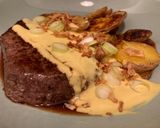 Foto del paso 11 de la receta: Steaks de ternera con salsa de yogur, mostaza y miel y patatas al horno con pimentón y ajo