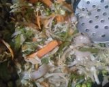 A picture of step 2 of Veg Hakka Noodles.