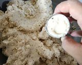 Foto langkah ke 6 dari resep Kue Akar Kelapa Wijen.