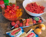Foto del paso 1 de la receta: Albóndigas rellenas de queso con tomate