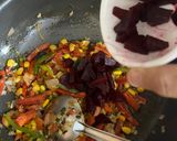 A picture of step 4 of Healthy Beetroot & Veggie Pulao.
