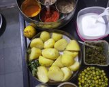 સમોસા (Samosa Recipe In Gujarati) રેસીપી સ્ટેપ2ફોટો