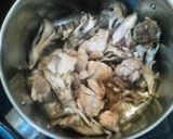 A picture of step 3 of New Year's Soba with Fragrant Sesame Chicken and Maitake.