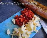 Une image de l'étape 2 de Baguette bâteau courgette, tomates cerises et babybel.