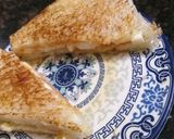 A picture of step 5 of Egg sandwich.