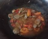 Foto langkah ke 5 dari resep Tumis Kecambah Bakso.