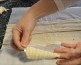 Foto del paso 2 de la receta Conos de hojaldre con merengue italiano