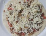 Foto langkah ke 2 dari resep Pizza Thin Flower.