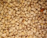 A picture of step 1 of Macaroni and beans jallop.