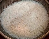 Hình bước làm 5 của món Cơm xúc xích rau củ