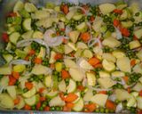 A picture of step 1 of Chicken Thighs with Vegetables Casserole.