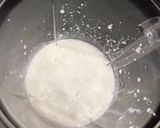 A picture of step 2 of Banana milkshake without Ice Cream.