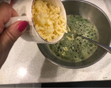 Foto del paso 4 de la receta: Tortilla de tallarines con queso