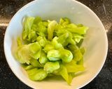 Hình bước làm 3 của món Bún móng giò dọc mùng