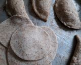 Foto del paso 2 de la receta: Masa integral para empanadas