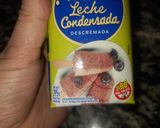 Foto del paso 3 de la receta: Postre de Frutillas y Leche Condensada