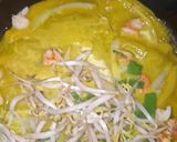 Foto langkah ke 5 dari resep Bánh xèo - Vietnam.