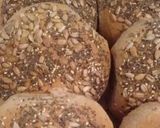 Foto del paso 4 de la receta: Pancitos integrales con salvado y semillas