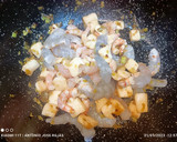 Foto del paso 5 de la receta: Berenjenas gratinadas de gambas y langostinos