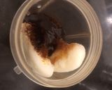 A picture of step 2 of Coffee smoothie.