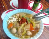 รูปขั้นตอนการทำที่ 7 ของ ก๋วยเตี๋ยวหมูไก่มะระ
