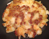 A picture of step 3 of Pan-Fried Natto and Onion.