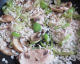 Foto del paso 6 de la receta Risotto de puerros y champiñones con original caldo de verduras cocido en Agua de Mar