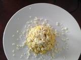 Huevos a la mantequilla con queso