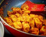 চীজি পনির স্টাফড গার্লিক ব্রেড (cheesy paneer stuffed garlic bread recipe in Bengali) রেসিপি ধাপ - 7 ছবি