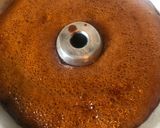 Foto langkah ke 9 dari resep Bolu Caramel (sarang semut).