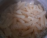 A picture of step 4 of Pasta Pizza.