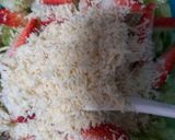 Foto del paso 3 de la receta: Ensalada de lechuga, piña y fresas