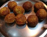 A picture of step 2 of Sweet Potato and Oatmeal Koftas in Spinach Gravy.