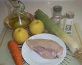 Foto del paso 1 de la receta Pechuga de pollo con salsa de manzana