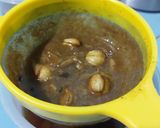 Foto langkah ke 3 dari resep Teh Susu Rempah Arab (Syai Haleeb) with kurma.