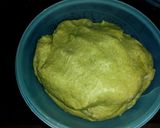 A picture of step 2 of Morianga powder roti.