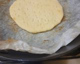 A picture of step 5 of Paneer Tikka Cheese Burst Pizza, without oven.