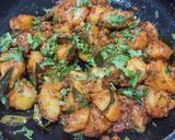 A picture of step 3 of Mumbai style laal bataka.