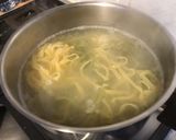 Une image de l'étape 2 de Gratin de tagliatelles à la trevisana et légumes multicolores.