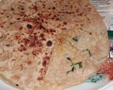 A picture of step 3 of Aloo paratha.