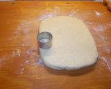 Villámgyors tejfölös - sajtos pogácsa recept fázis 2 fotója
