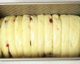 Foto langkah ke 7 dari resep Cranberry Bread Loaf.