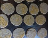 Foto del paso 5 de la receta: Galletas malteadas, sopladitas, con semillas o cara sucia en panetera