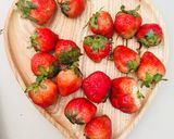 Hình bước làm 1 của món Sinh tố dâu 🍓🍓🍓