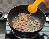 A picture of step 4 of Magic masala Muttor mushroom recipe.