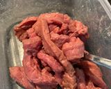 Foto langkah ke 1 dari resep Stir fry beef with paprika (oriental style) simpel, lbh mudah dr yg kita bayangkan!.